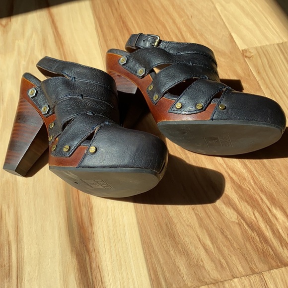 NWOT FRYE Flora Stitch Slingback Heels - Picture 6 of 8